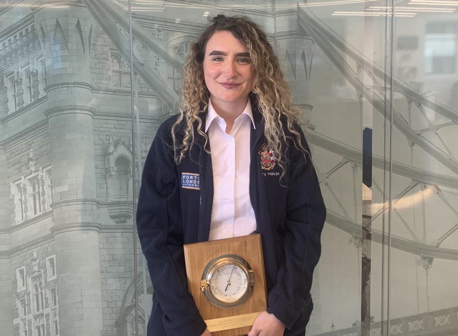“Superb student” Scarlett wins prestigious marine trainee award 